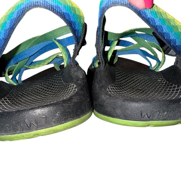Chaco Black and Blue Adjustable Sandals Outdoor Ready women’s 7 GUC - Picture 3 of 3